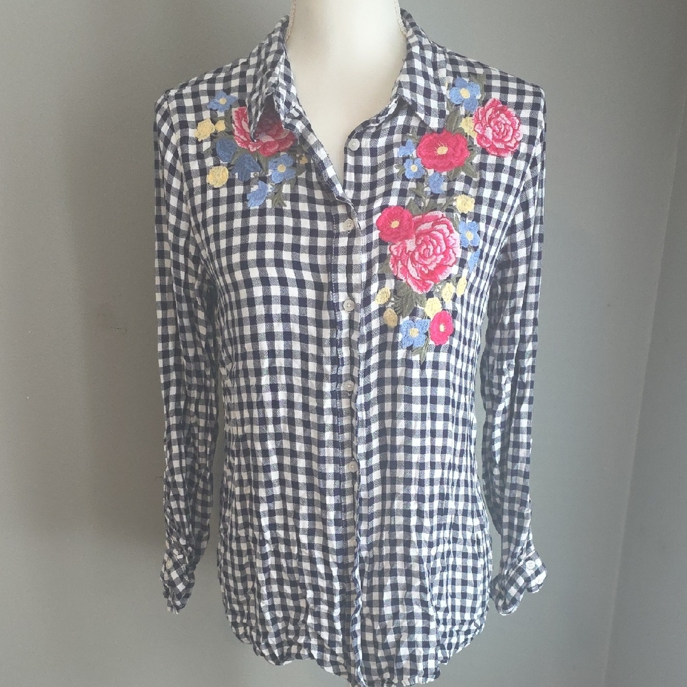 Como Vintage Blue and White Plaid Top With Embroidery Size Small